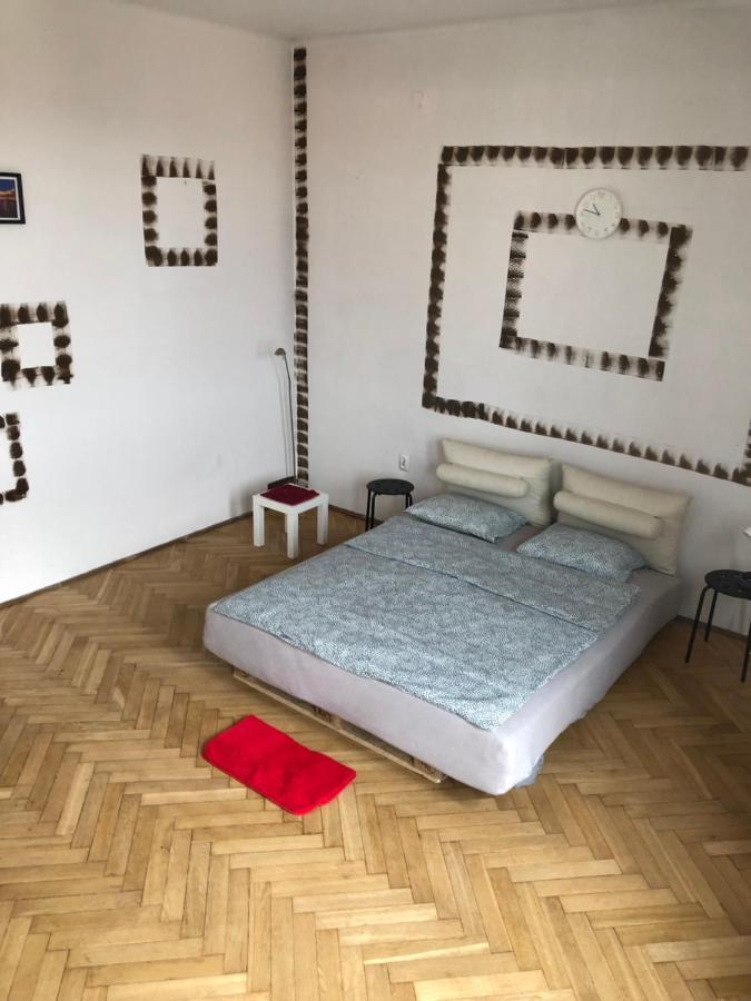 Pokoj 11A Apartment คราคูฟ ภายนอก รูปภาพ
